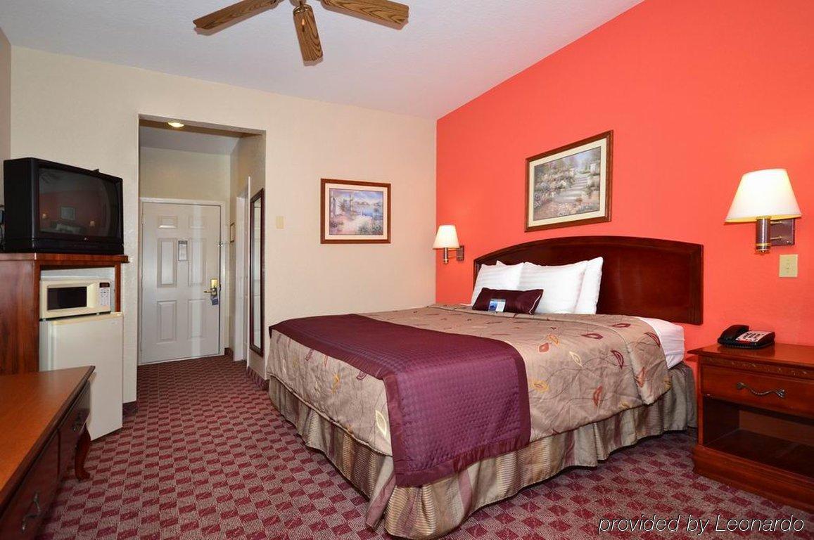 Best Western Plus Northwest Inn & Suites Х'юстон Номер фото